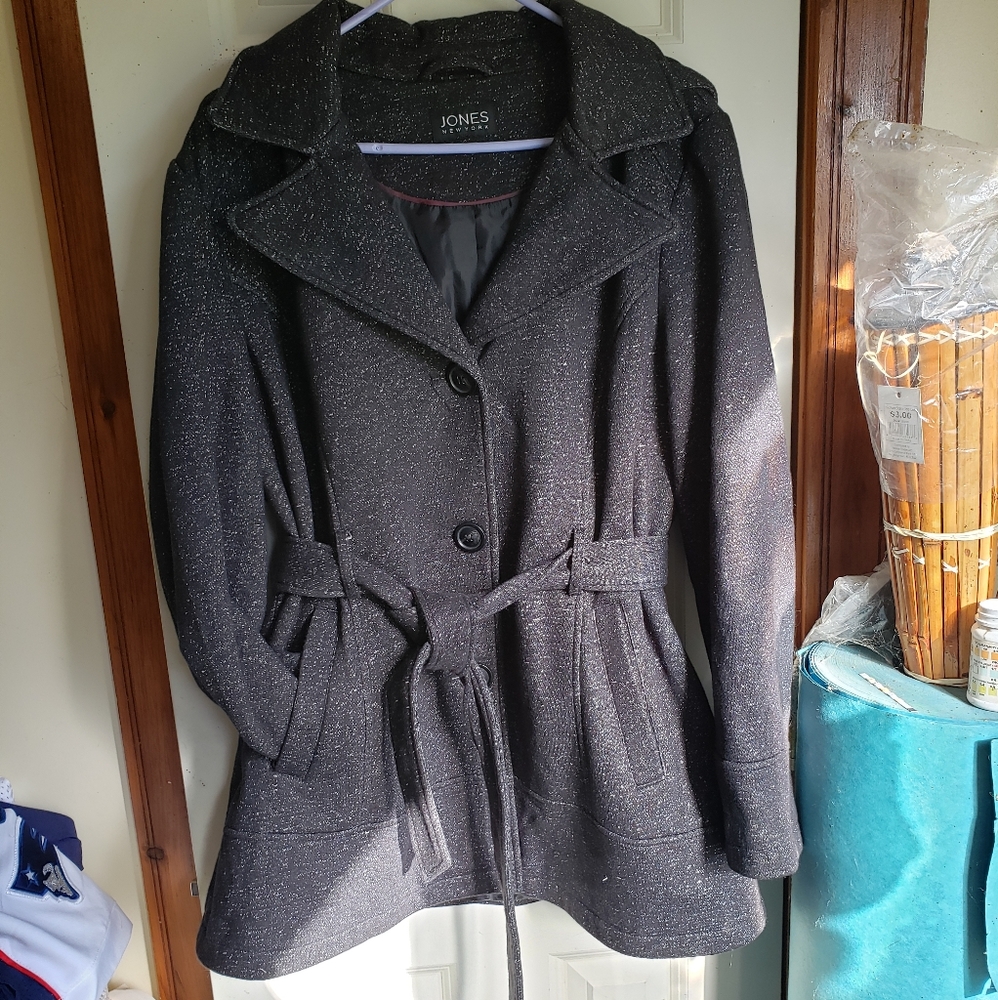 Beautiful coat by Jones of New York